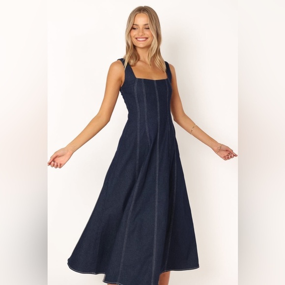 PETAL & PUP CALLUM MIDI DRESS - DARK DENIM SIZE S B1352 - Picture 4 of 8